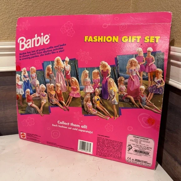 Vtg 1995 Barbie Fashion Gift Set 6 Complete Fashions Mattel #68073-94 New - Picture 7 of 10